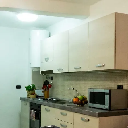 La Calata * Леричи