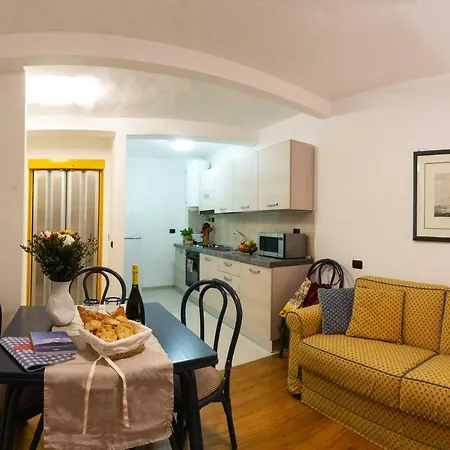 La Calata * Леричи